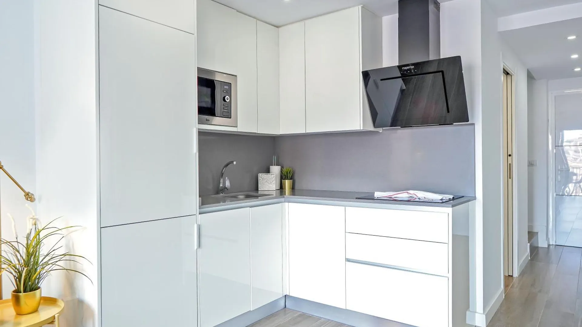 Amazing Maisonette With A Sea View And A Pool Access لوس كريستيانوس