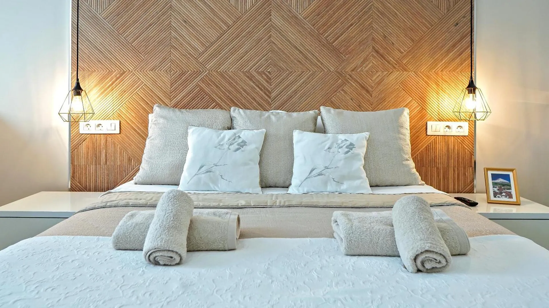 Amazing Maisonette With A Sea View And A Pool Access لوس كريستيانوس شقة