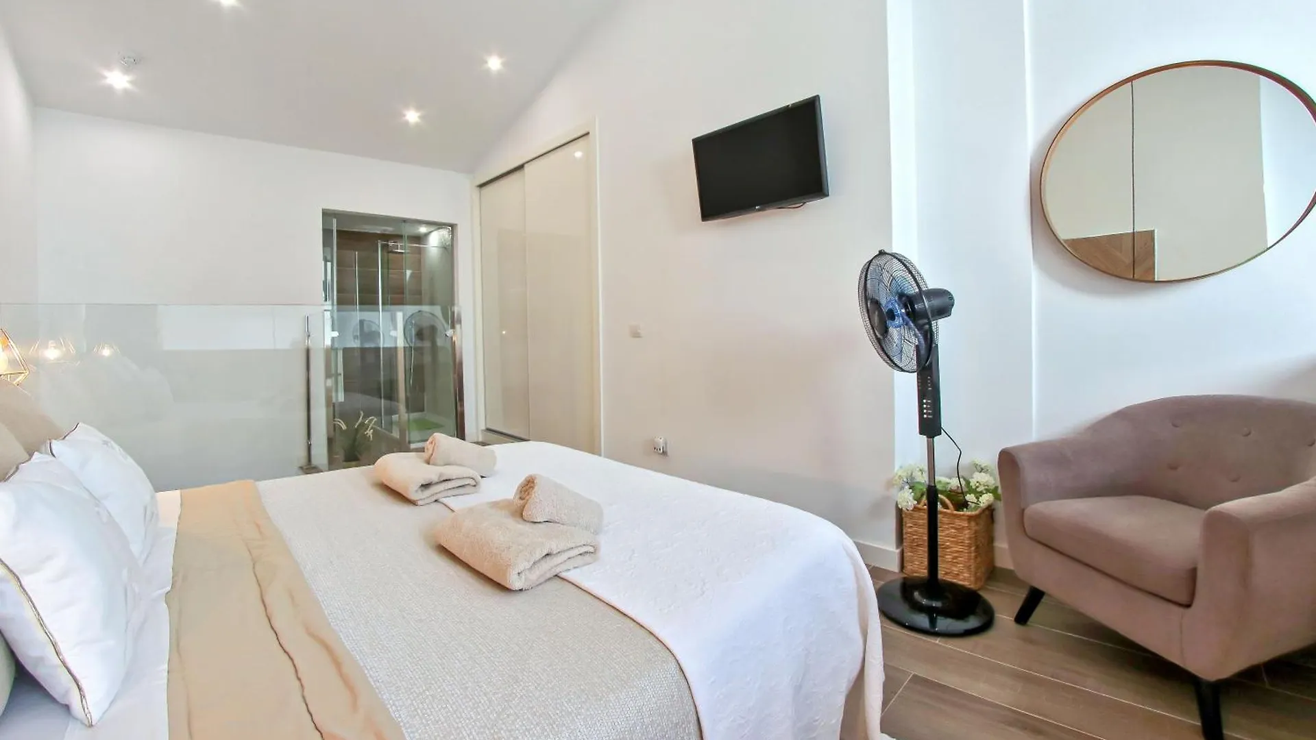 Apartamento Amazing Maisonette With A Sea View And A Pool Access Los Cristianos  España