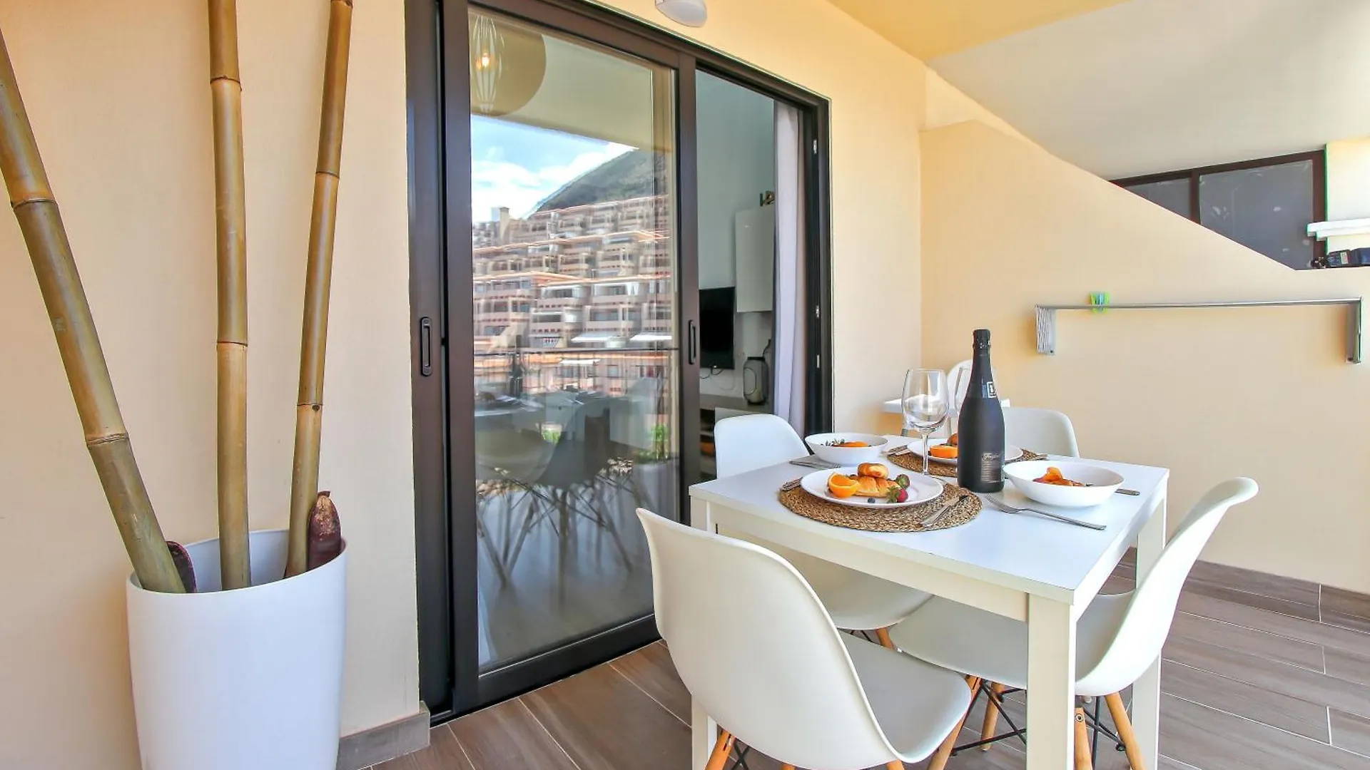 شقة Amazing Maisonette With A Sea View And A Pool Access لوس كريستيانوس