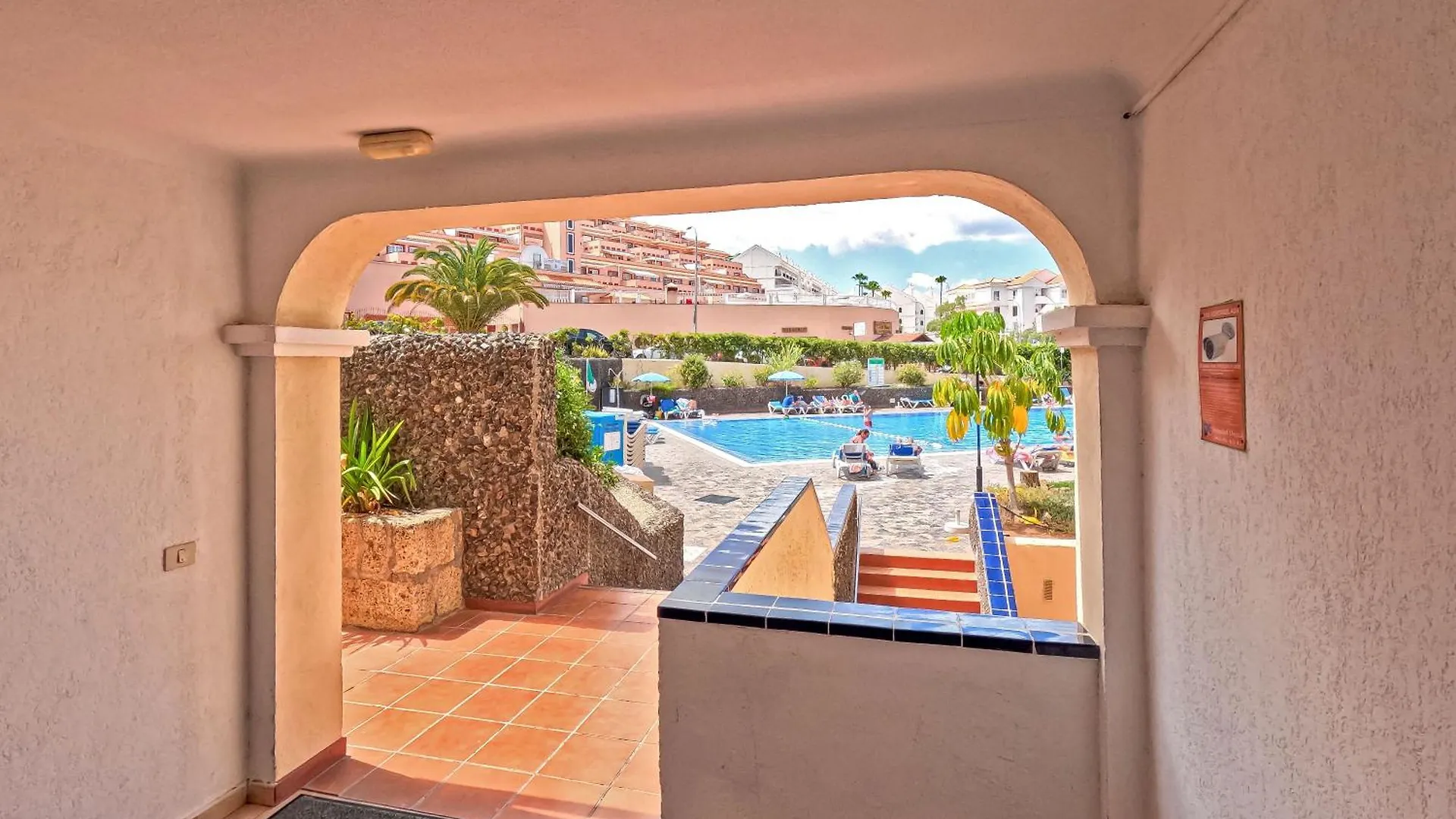 Amazing Maisonette With A Sea View And A Pool Access لوس كريستيانوس
